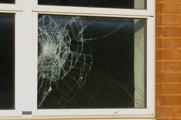 Window Crack Repair in Rockford